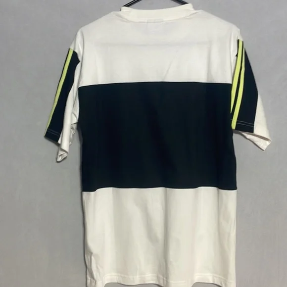 Adidas T-Shirt - Picture 4 of 5